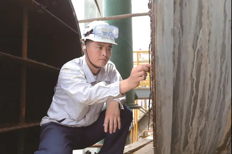 位浩：從基礎學起 屢破行業(yè)紀錄